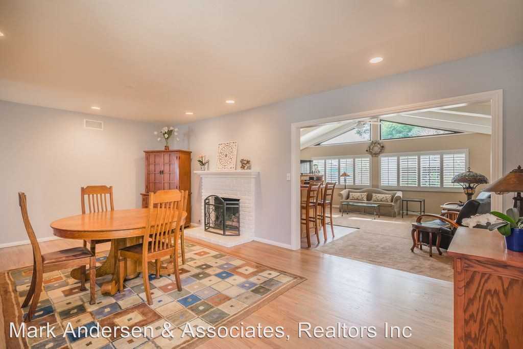 4912 N Willow Ave - Photo 3 of 23