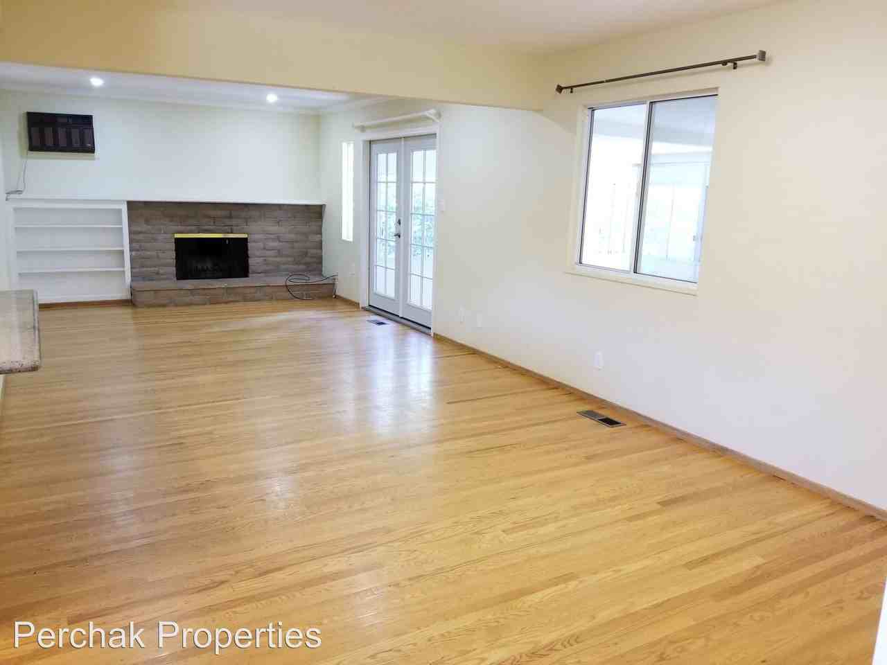 1310 Edinburgh Ct - Photo 3 of 12