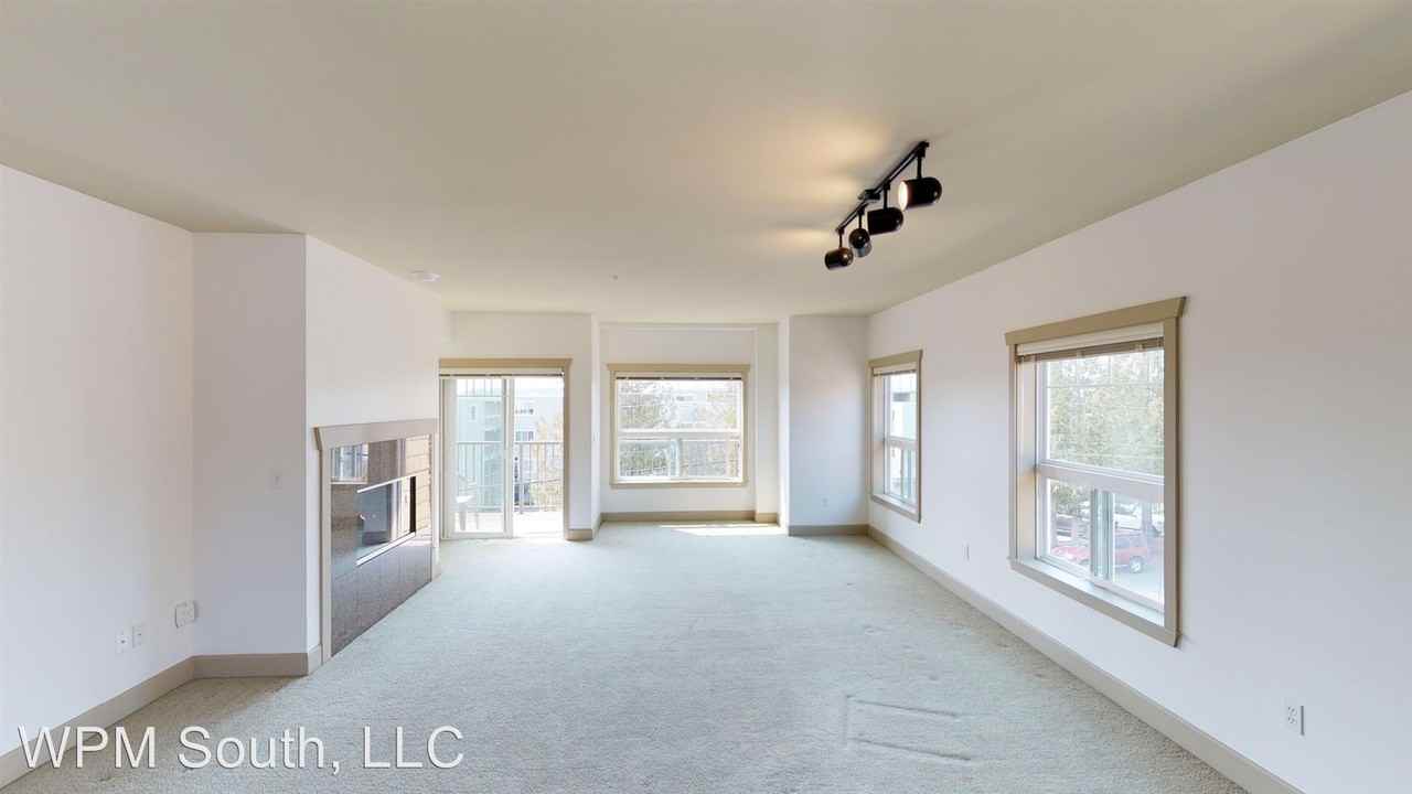 22226 6th Ave S #401 - Photo 2 of 23