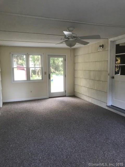 15 Nutmeg Ave - Photo 2 of 13