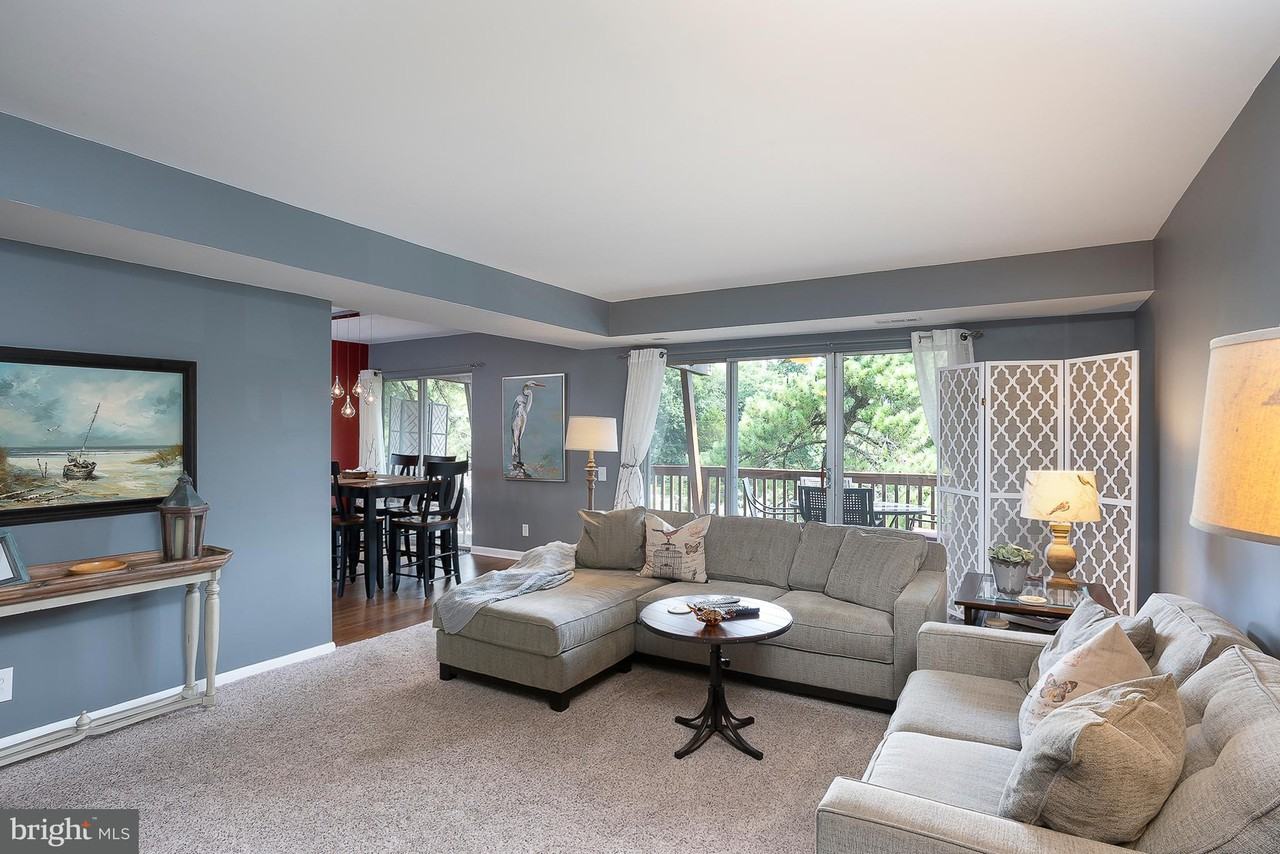 789 Fairview Ave - Photo 3 of 30