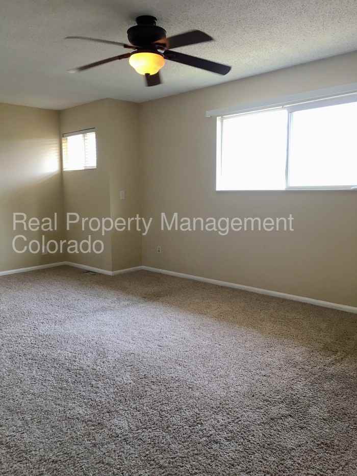 3992 E Briarwood Ave - Photo 2 of 19