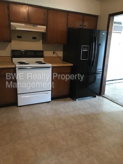 4260 Valley Grove Dr - Photo 2 of 6