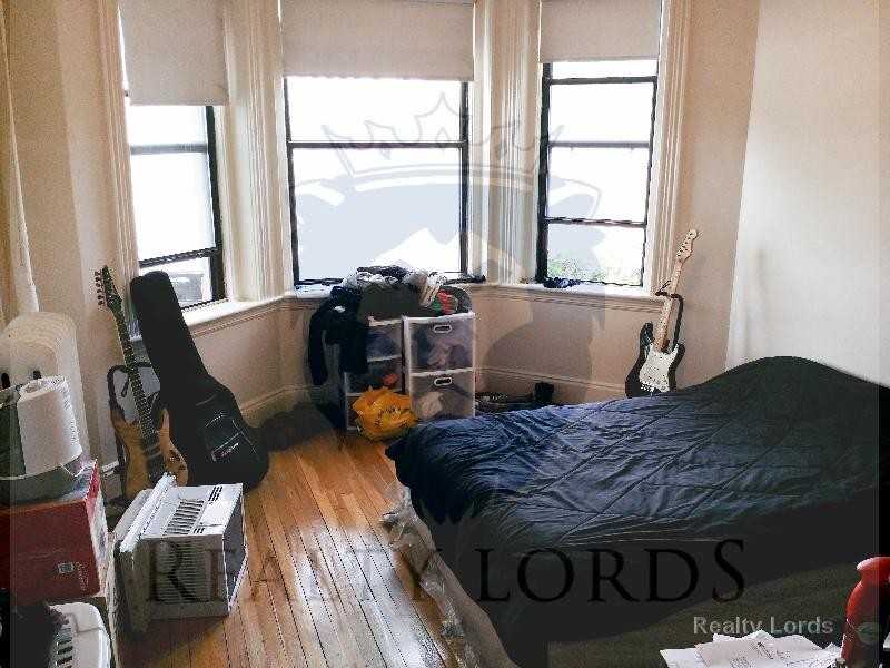 Commonwealth Avenue #14 - Photo 2 of 10