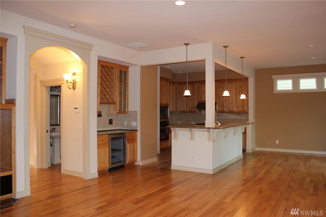 11760 158th Ave NE - Photo 3 of 20