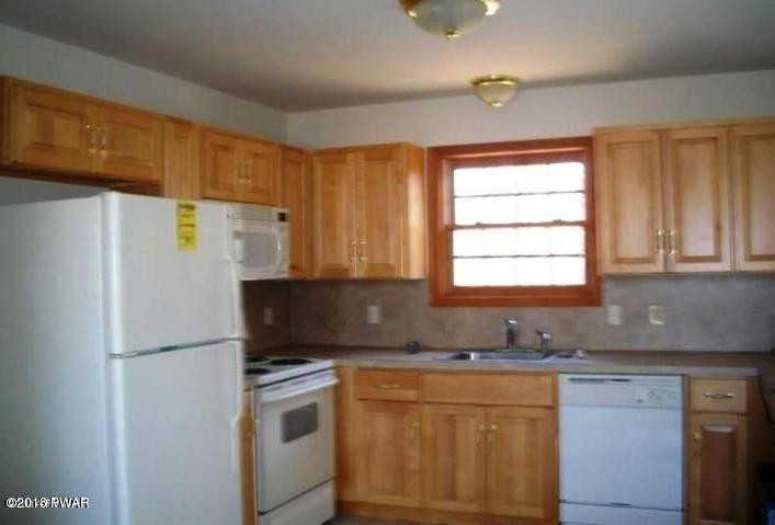 405 Surrey Dr - Photo 3 of 4