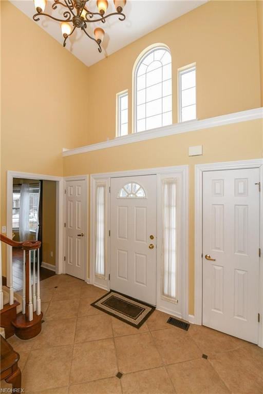 18370 Bayberry Dr - Photo 2 of 30