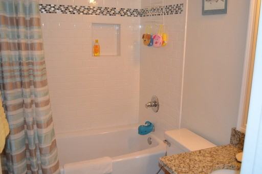 1050 Kingswood Dr - Photo 2 of 10