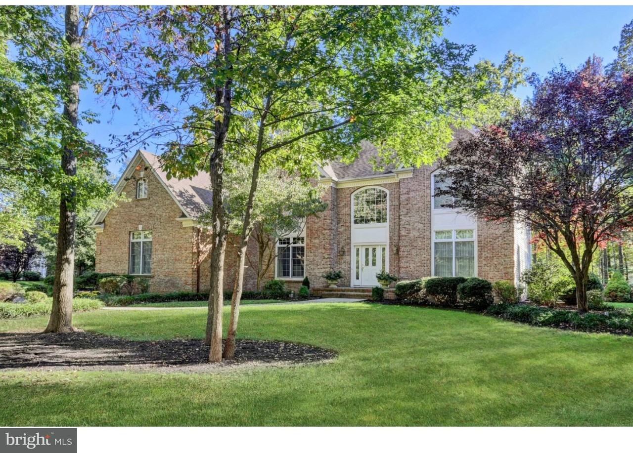 29 Coddington Ct - Photo 2 of 25