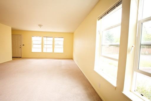 3437 SE 3rd St - Photo 2 of 17