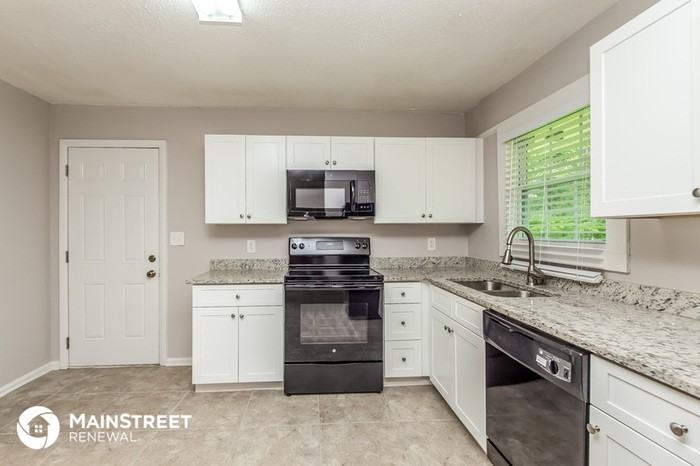 4069 Rockey Valley Dr - Photo 3 of 16