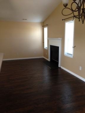 210 Snowden Ct - Photo 3 of 12