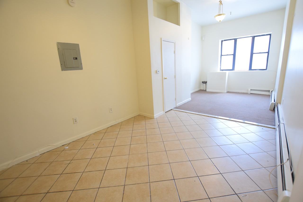 10 Claver Place #nn