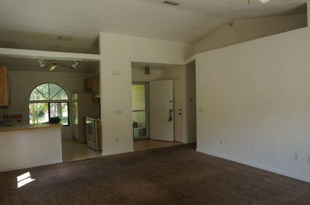 605 Parque Dr - Photo 3 of 12