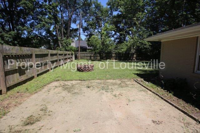 2107 Redleaf Dr - Photo 2 of 13