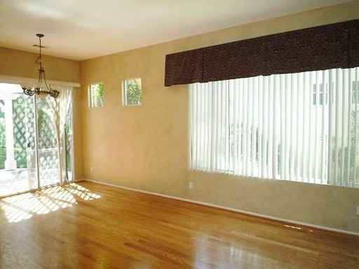 27814 Sandstone Ct - Photo 3 of 21