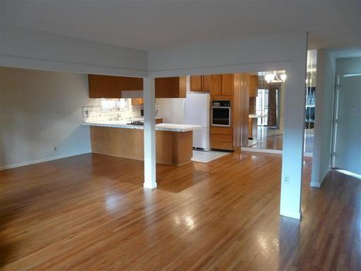 2121 La Miel Way - Photo 3 of 8