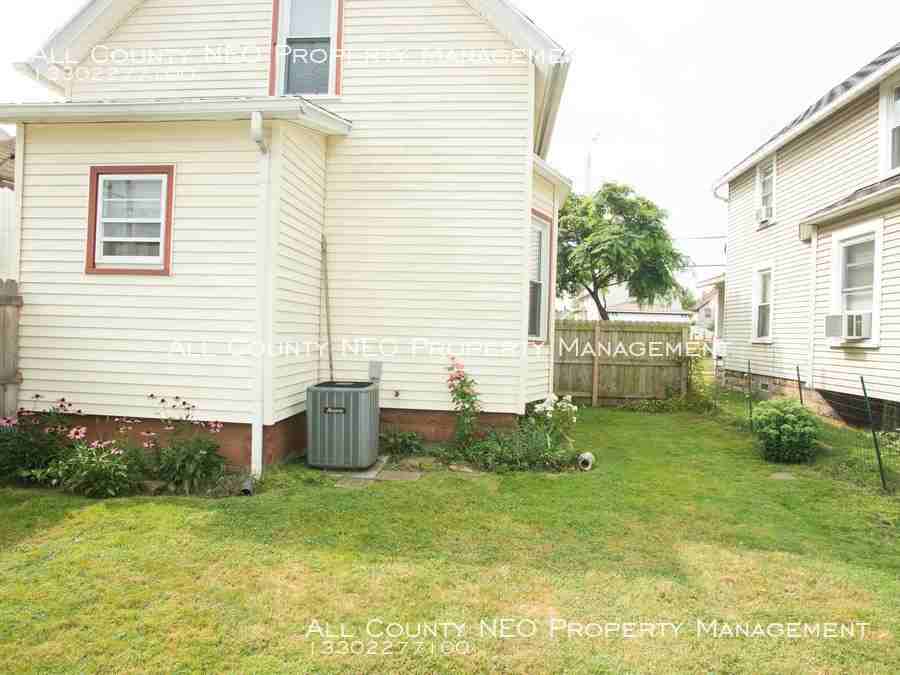 2419 11th St SW - Photo 2 of 13