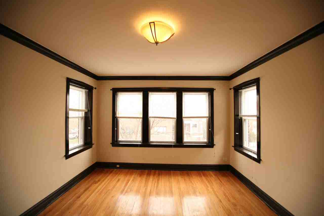 3055 West Addison Street, Chicago, IL 60618 2 Bedroom Apartment for