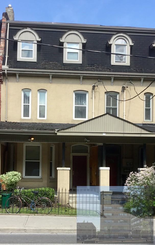 227 Beverley street 1, Toronto, ON M5T 1Z4 3 Bedroom Apartment for