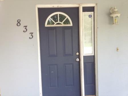 833 Kensington Dr - Photo 2 of 13