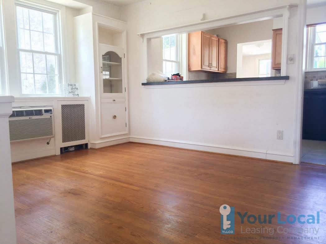 265 W Essex Ave - Photo 2 of 9