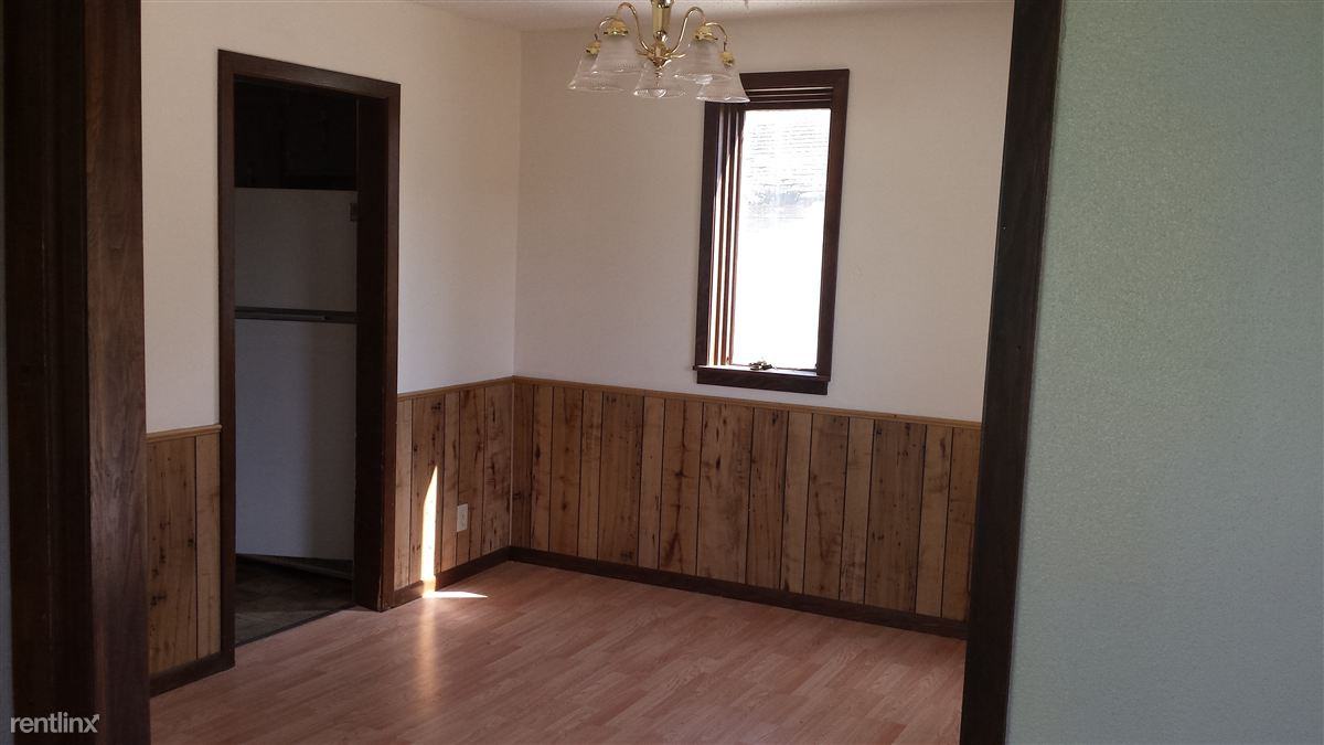 713 Hunter St - Photo 3 of 11