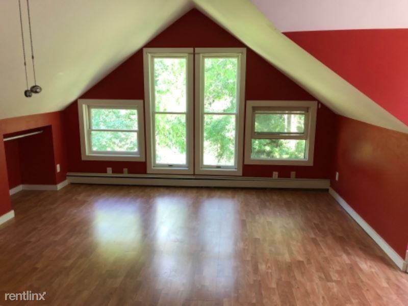 127 Coltsfoot Ln - Photo 2 of 9