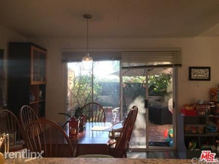 333 Stanford Ct #30 - Photo 2 of 9