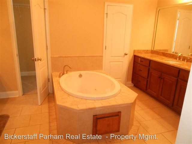 170 Voorhees Rd - Photo 2 of 23