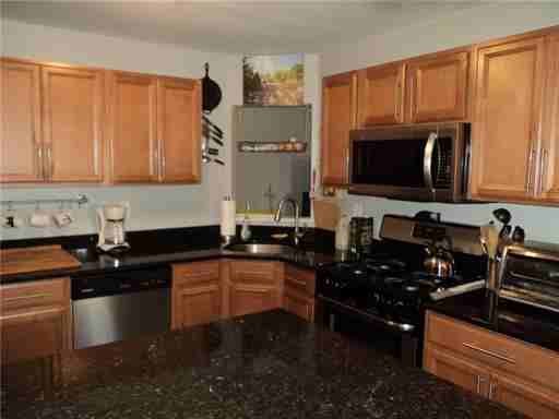 45 Chatham Square - Photo 2 of 8