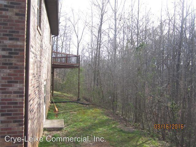 112 Neville Ct - Photo 2 of 17