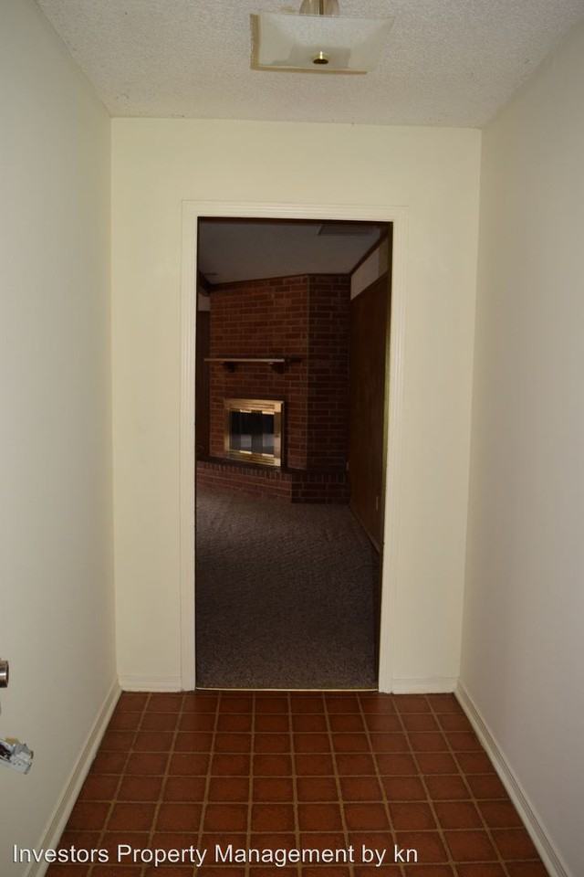 8208 Mark Ln - Photo 3 of 24