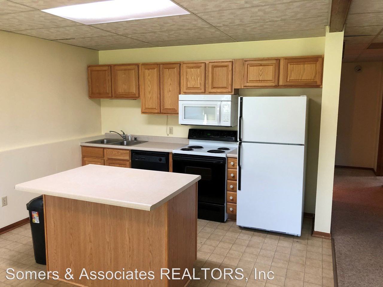 2112 McCullam Ave #B - Photo 3 of 8