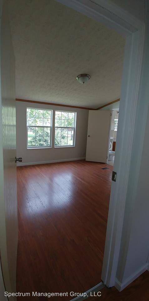 227 Clearview St - Photo 3 of 12
