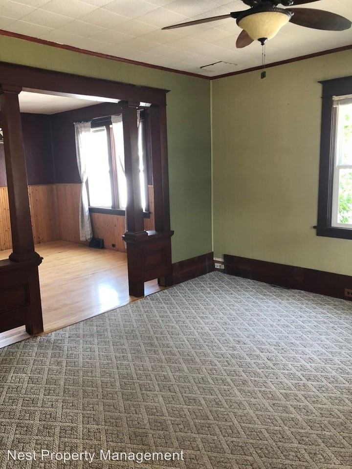 106 Laguna St - Photo 2 of 12