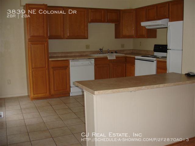 3839 NE Colonial Dr - Photo 3 of 6