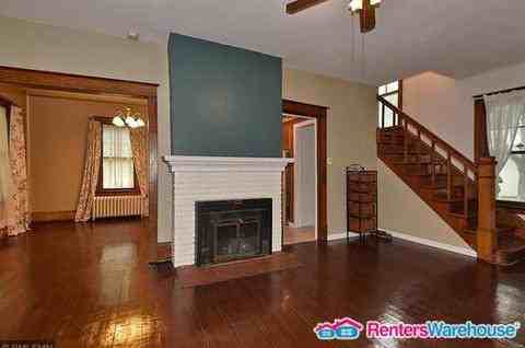 11 Mott Ave SE - Photo 2 of 14