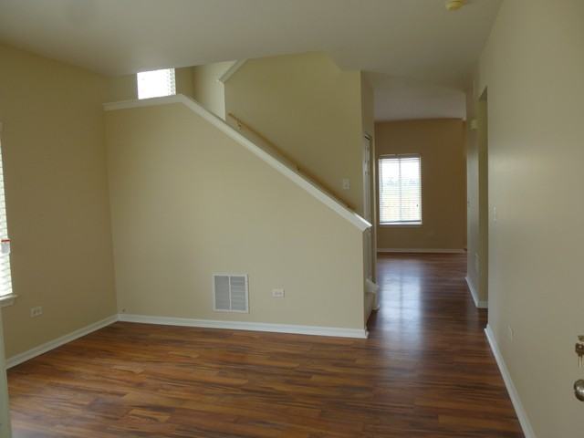 311 Alyssa St - Photo 2 of 10