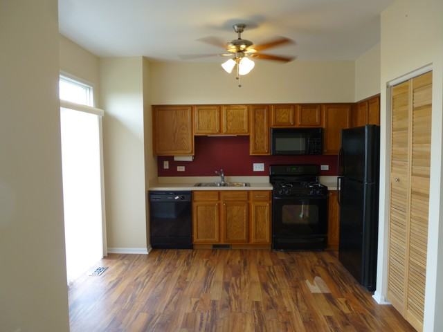 311 Alyssa St - Photo 3 of 10