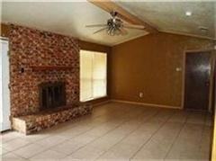 219 Southwood Dr - Photo 3 of 7