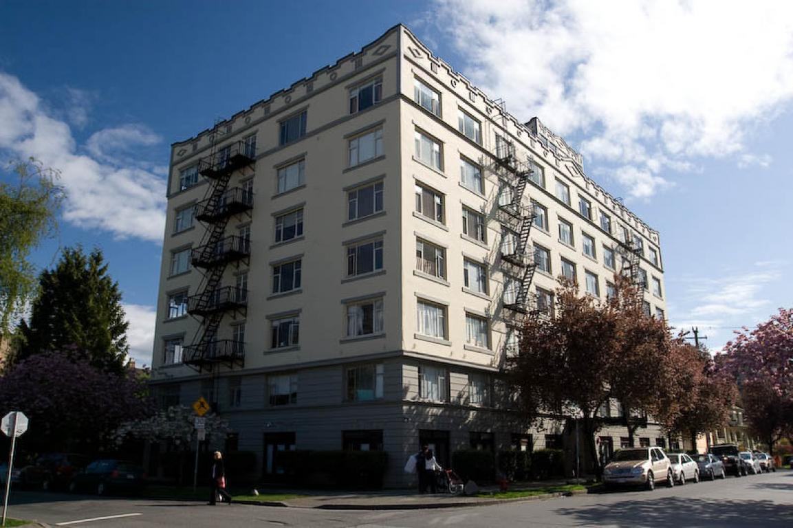 Strathmore Lodge Apartments 1086 Bute St, Vancouver, BC V6E 1Z5
