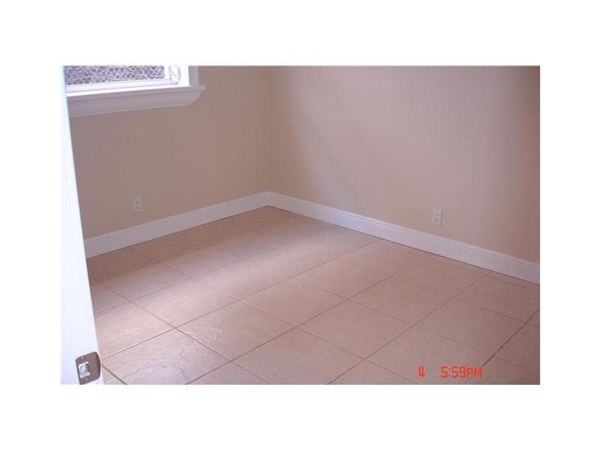 2826 VAN BUREN ST - Photo 3 of 7