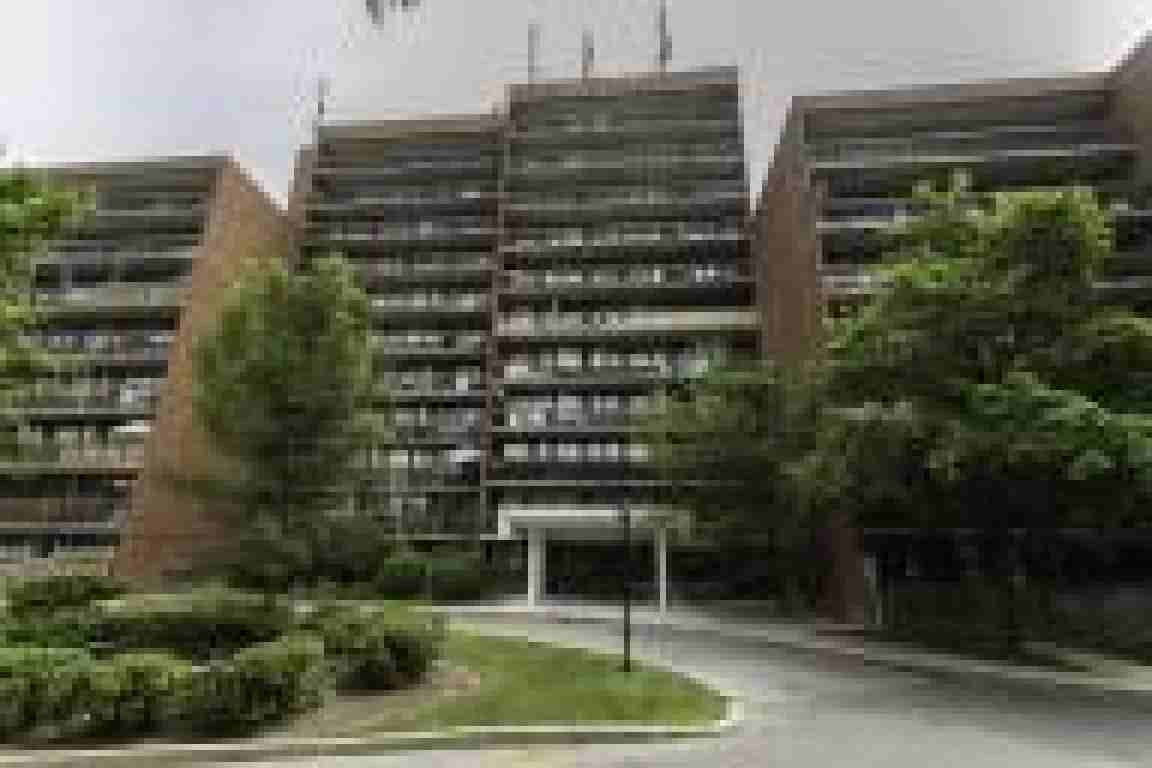 2770 WINDWOOD DRIVE - Photo 2 of 9