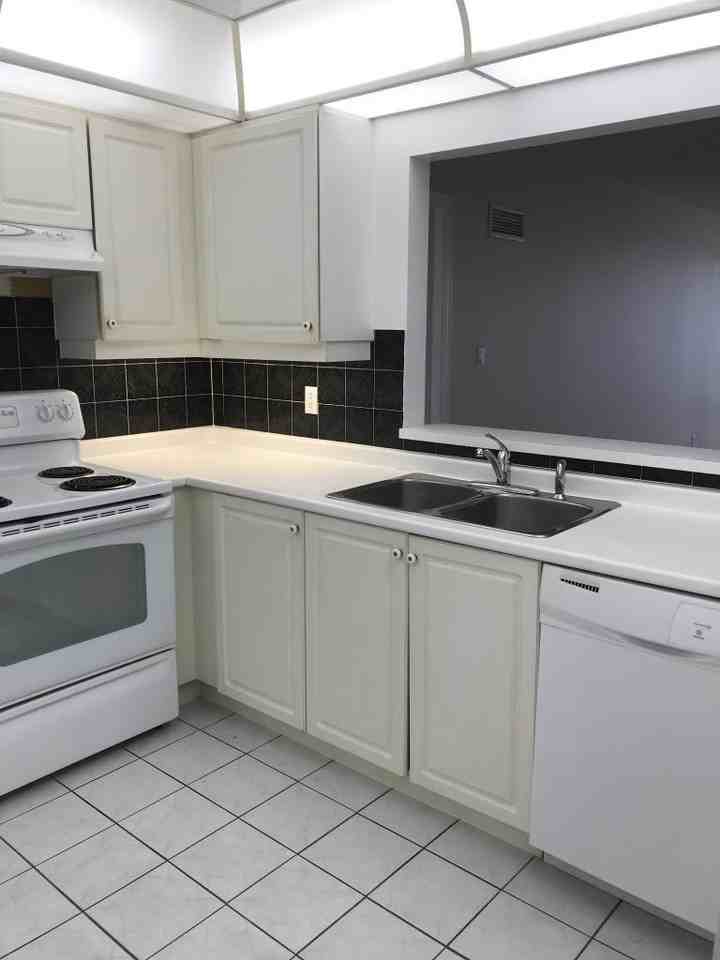 Tam O Shanter I Apartments 168 Bonis Ave, Toronto, ON M1T 3V6 Zumper