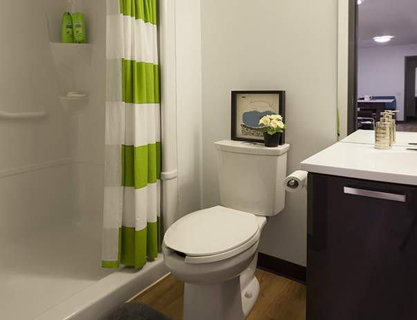 Centennial Place Residence - Photo 3 of 6