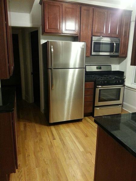 4828 1/2 W Addison St - Photo 2 of 5