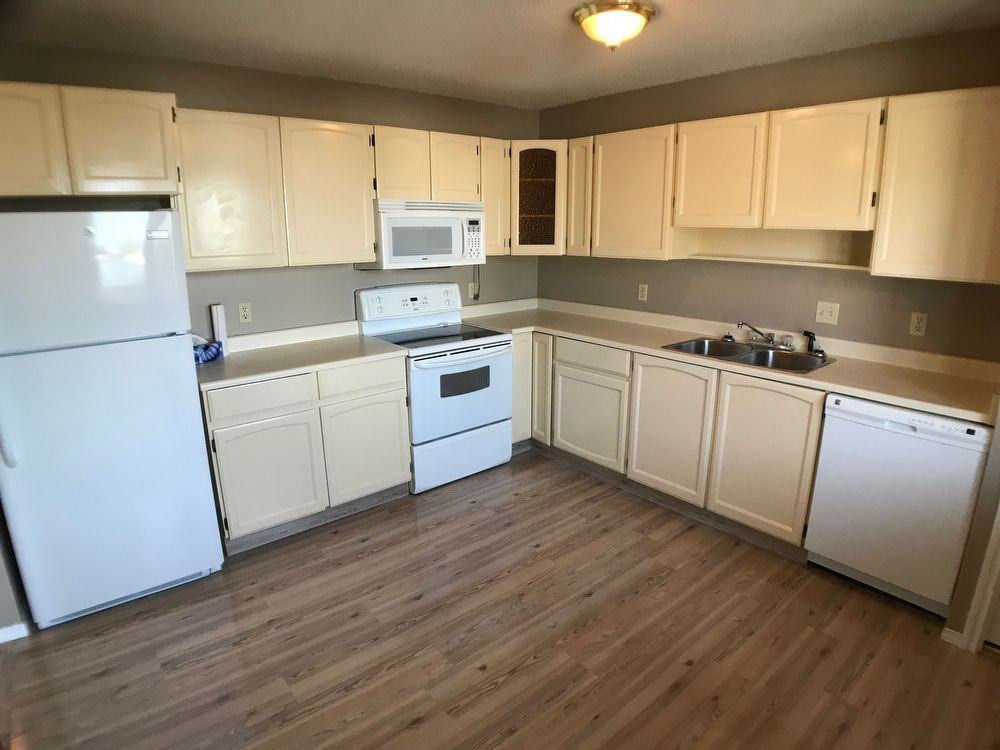 264 Tundra Dr - Photo 3 of 26