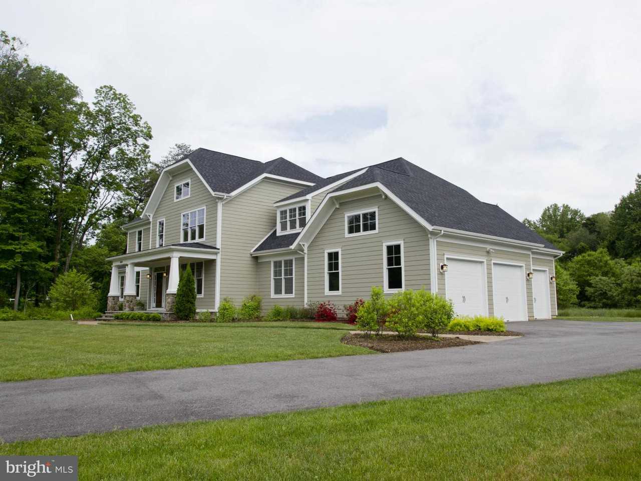 1601 Misty Manor Way - Photo 3 of 30