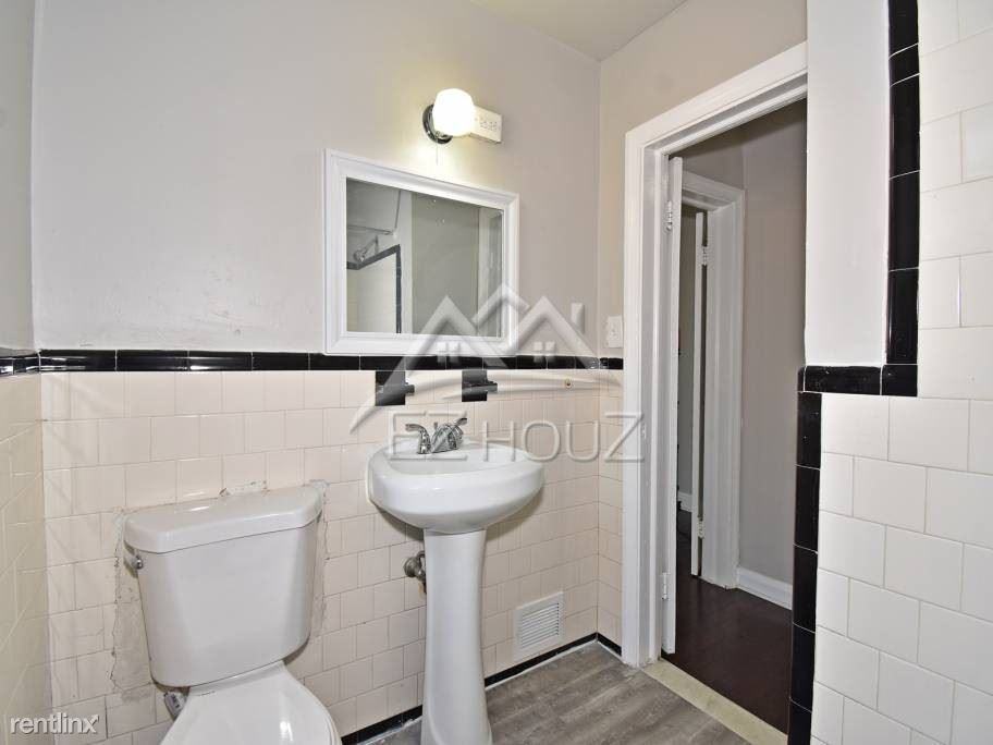 2636 W Lafayette Ave - Photo 2 of 16